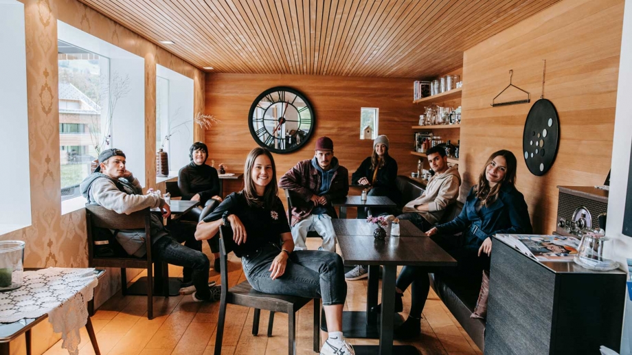 cafe angelikahöhe geben für leben spot